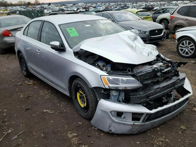3VWDP7AJ8DM384655 - 2013 VOLKSWAGEN JETTA SE 银色 照片 1