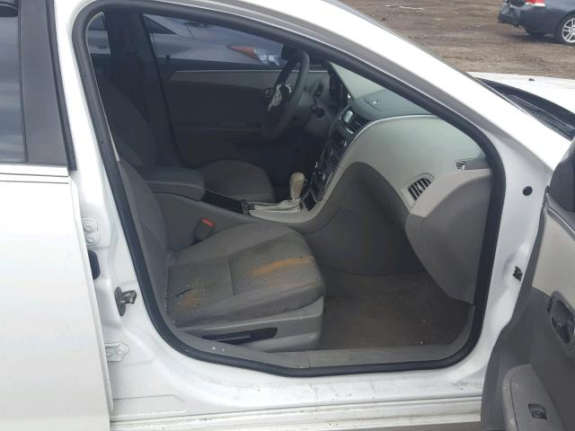 1G1ZB5E10BF299997 - 2011 CHEVROLET MALIBU LS 白色 照片 5