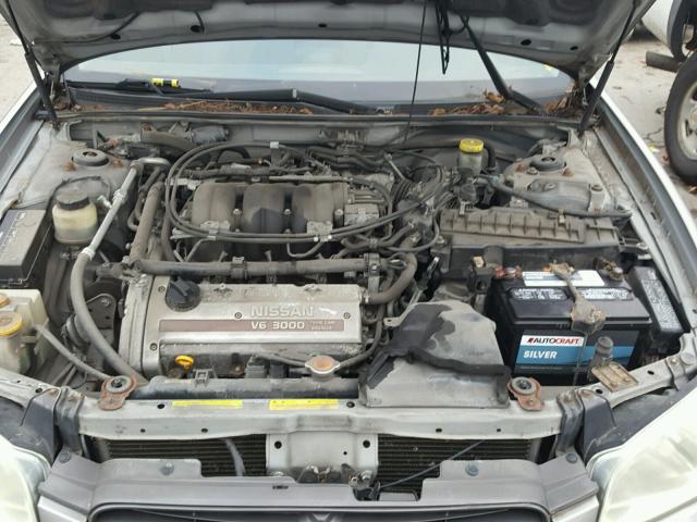 JN1CA31D01T836486 - 2001 NISSAN MAXIMA GXE SILVER photo 7