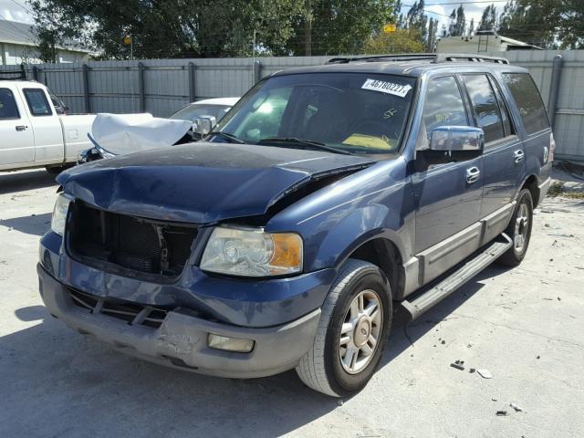 1FMPU15526LA77677 - 2006 FORD EXPEDITION BLUE photo 2