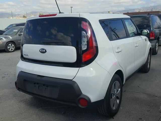 KNDJN2A26G7319468 - 2016 KIA SOUL WHITE photo 4