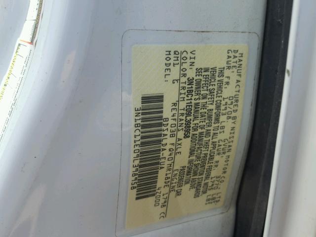 3N1BC11E09L398958 - 2009 NISSAN VERSA S WHITE photo 10