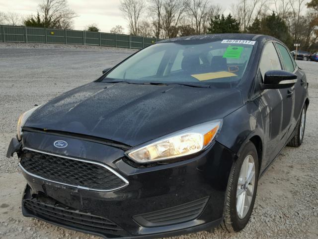 1FADP3F21FL242526 - 2015 FORD FOCUS SE BLACK photo 2