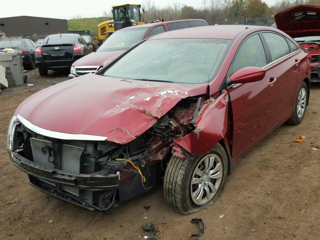 5NPEB4AC7CH341855 - 2012 HYUNDAI SONATA GLS RED photo 2