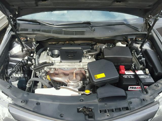 4T1BF1FKXCU198603 - 2012 TOYOTA CAMRY BASE GRAY photo 7