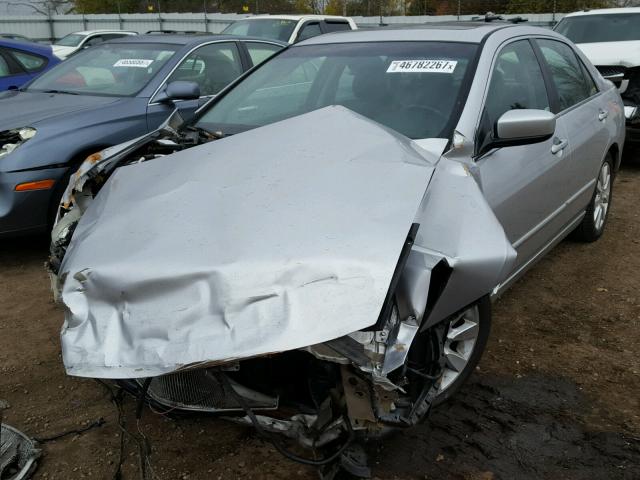 1HGCM66577A007069 - 2007 HONDA ACCORD EX SILVER photo 2