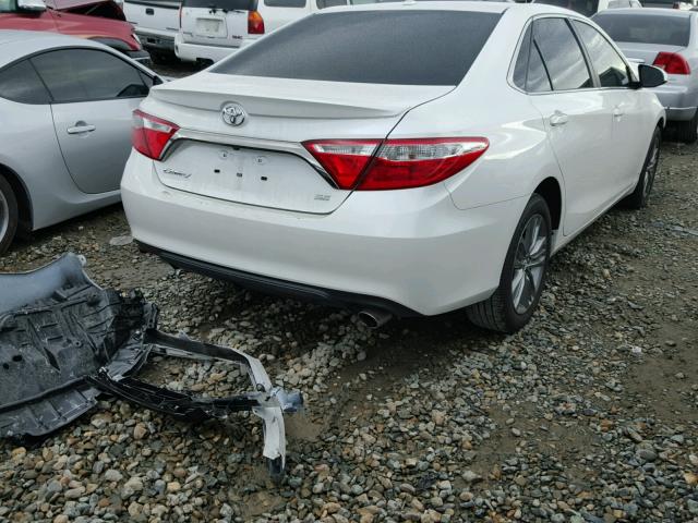 4T1BF1FK4HU380708 - 2017 TOYOTA CAMRY LE WHITE photo 4