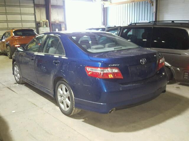 4T1BK46KX8U067384 - 2008 TOYOTA CAMRY LE BLUE photo 3