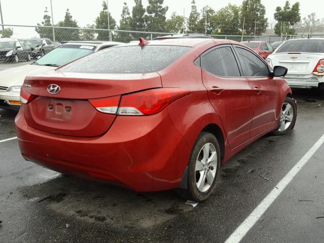 KMHDH4AEXDU732920 - 2013 HYUNDAI ELANTRA GL RED photo 4