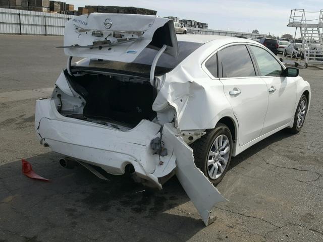 1N4AL3AP2DN437943 - 2013 NISSAN ALTIMA 2.5 WHITE photo 4