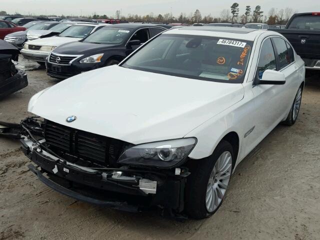 WBAKC6C50CDX99329 - 2012 BMW 750I XDRIV WHITE photo 2