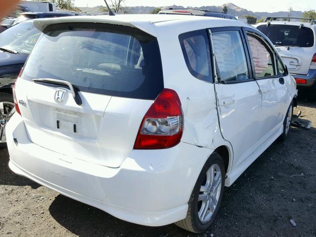 JHMGD37647S055580 - 2007 HONDA FIT S WHITE photo 4