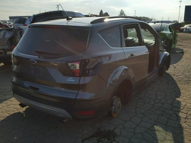 1FMCU0GD6HUC86267 - 2017 FORD ESCAPE SE GRAY photo 4