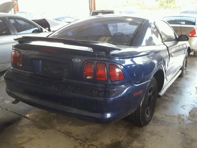 1FALP4043TF227709 - 1996 FORD MUSTANG BLUE photo 4