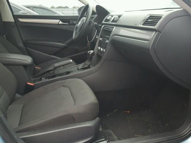 1VWAP7A33CC054815 - 2012 VOLKSWAGEN PASSAT S BLUE photo 5