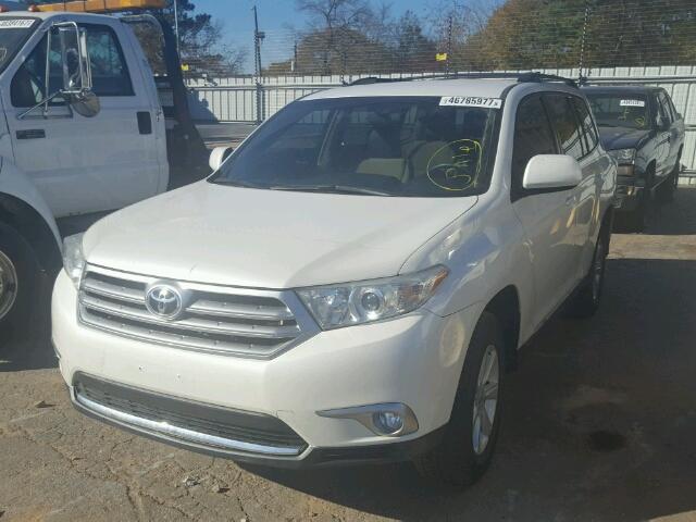 5TDZA3EH6DS031745 - 2013 TOYOTA HIGHLANDER WHITE photo 2