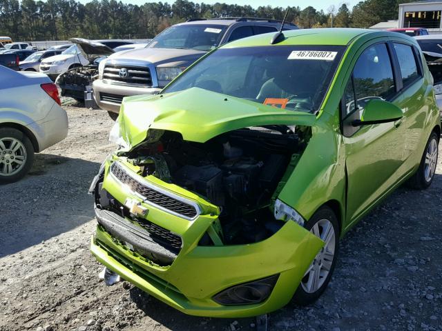 KL8CD6S99FC806399 - 2015 CHEVROLET SPARK 1LT GREEN photo 2