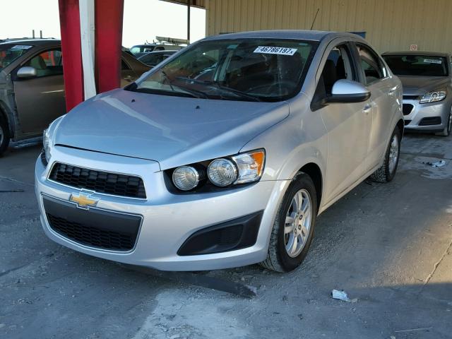 1G1JC5SH2F4207561 - 2015 CHEVROLET SONIC LT SILVER photo 2