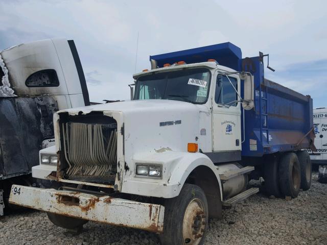 2WKPDCXH7VK946619 - 1997 WESTERN STAR/AUTO CAR CONVENTION TWO TONE photo 2