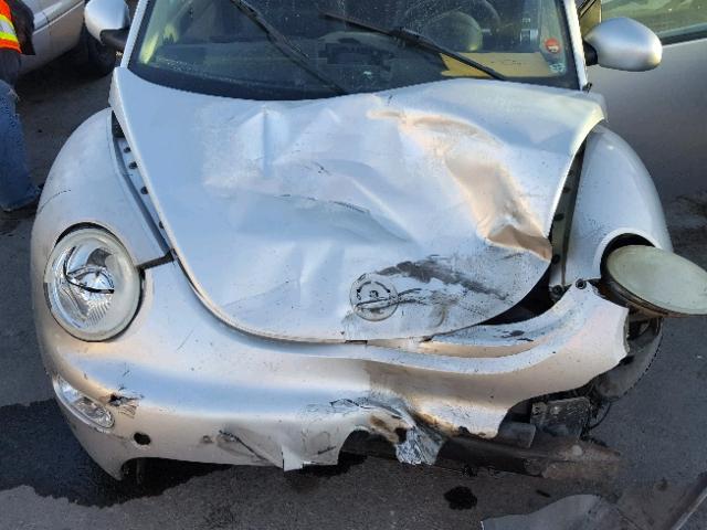 3VWED21C91M477407 - 2001 VOLKSWAGEN NEW BEETLE Gümüş foto 7