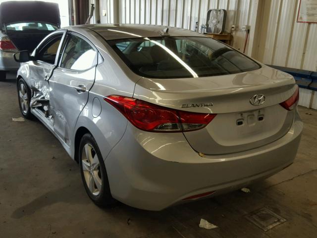 5NPDH4AE9DH235324 - 2013 HYUNDAI ELANTRA GL SILVER photo 3