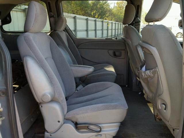 1C4GP45R25B118040 - 2005 CHRYSLER TOWN & COU BLUE photo 6