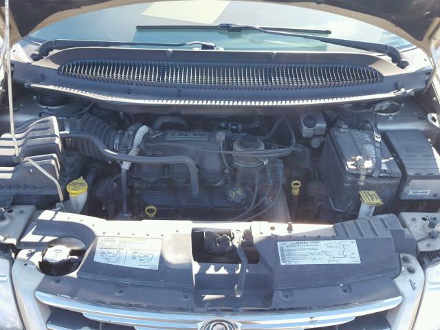 2C8GP64L15R494205 - 2005 CHRYSLER TOWN & COU GOLD photo 7