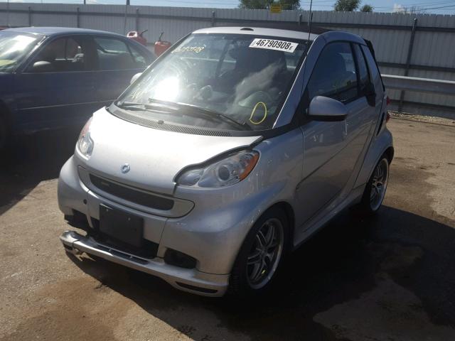 WMEEK31X19K253800 - 2009 SMART FORTWO PAS SILVER photo 2