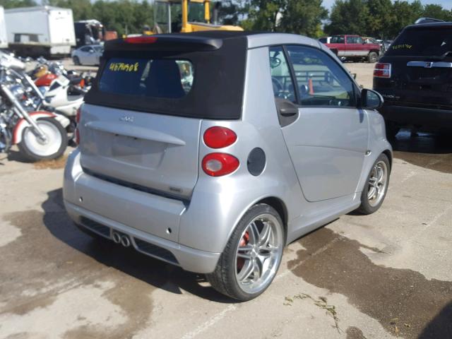 WMEEK31X19K253800 - 2009 SMART FORTWO PAS SILVER photo 4