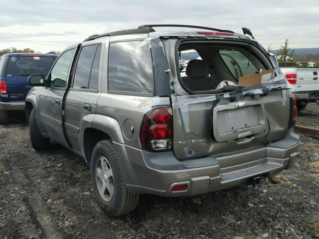 1GNDT13S162192996 - 2006 CHEVROLET TRAILBLAZE GRAY photo 3