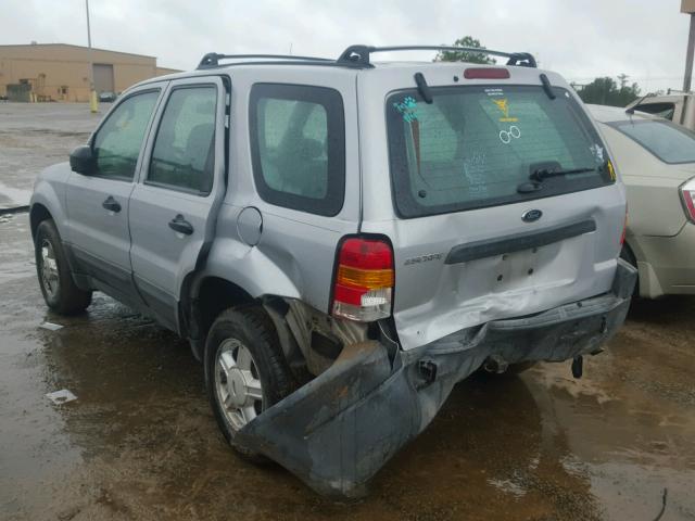 1FMYU02183KC06216 - 2003 FORD ESCAPE XLS SILVER photo 3