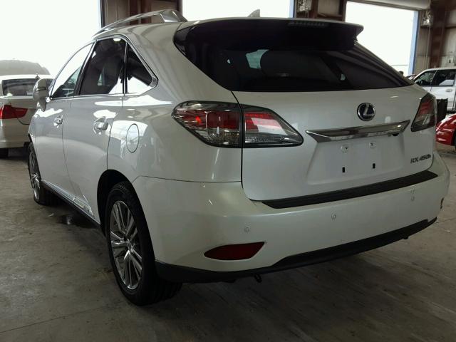 2T2BC1BA0FC004507 - 2015 LEXUS RX 450H WHITE photo 3