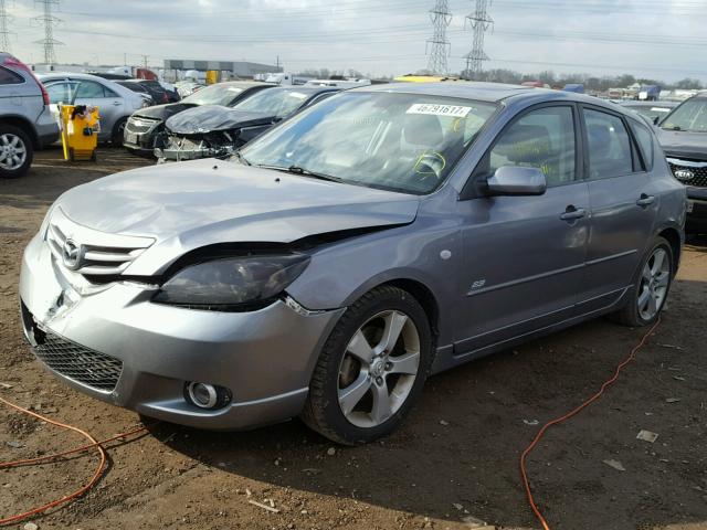 JM1BK343061485607 - 2006 MAZDA 3 HATCHBAC GRAY photo 2