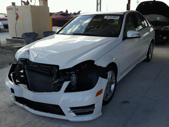 WDDGF4HB5EG217719 - 2014 MERCEDES-BENZ C WHITE photo 2