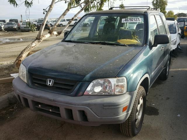 JHLRD1748WC082693 - 1998 HONDA CR-V LX GREEN photo 2