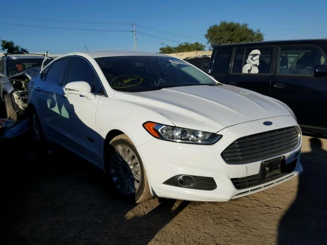 3FA6P0PU7FR225920 - 2015 FORD FUSION SE WHITE photo 1