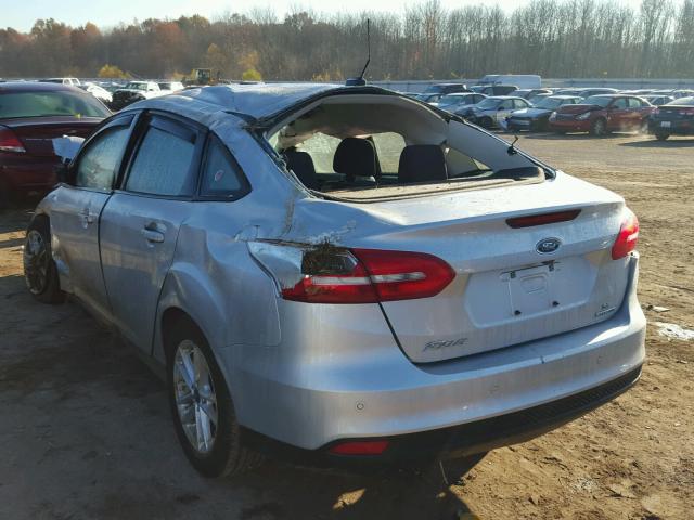 1FADP3F22GL394431 - 2016 FORD FOCUS SE SILVER photo 3