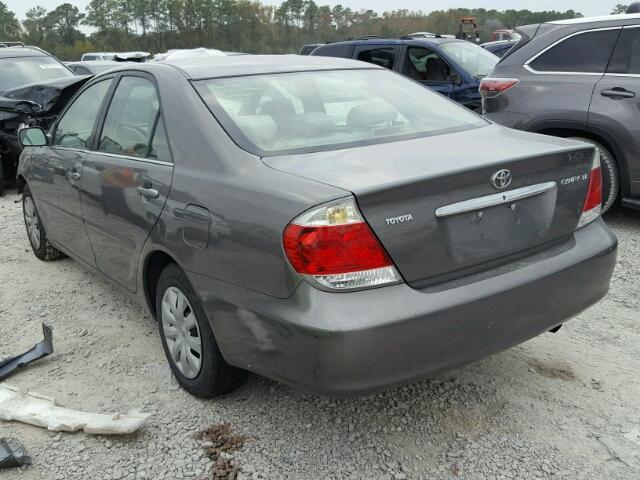 4T1BE32K65U572650 - 2005 TOYOTA CAMRY LE GRAY photo 3