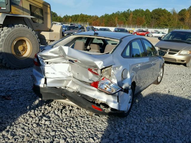 1FADP3F23EL403246 - 2014 FORD FOCUS SE SILVER photo 4