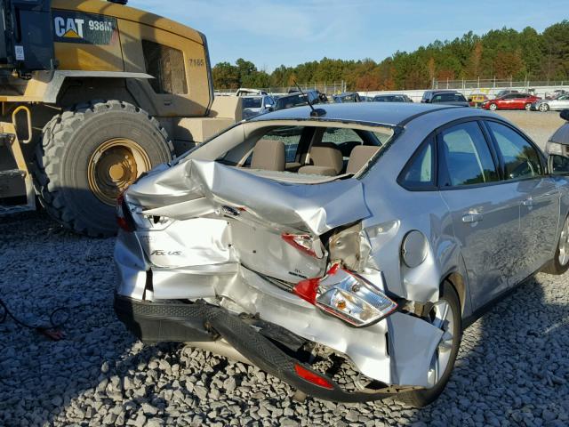 1FADP3F23EL403246 - 2014 FORD FOCUS SE SILVER photo 9