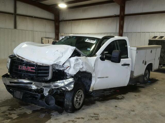 1GD5CZBK2AZ244306 - 2010 GMC SIERRA C25 WHITE photo 2