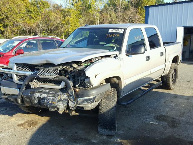 2GCEK13T151331919 - 2005 CHEVROLET SILVERADO SILVER photo 2