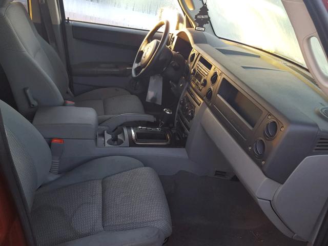 1J8HG48K27C570255 - 2007 JEEP COMMANDER MAROON photo 5