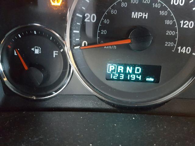 1J8HG48K27C570255 - 2007 JEEP COMMANDER MAROON photo 8