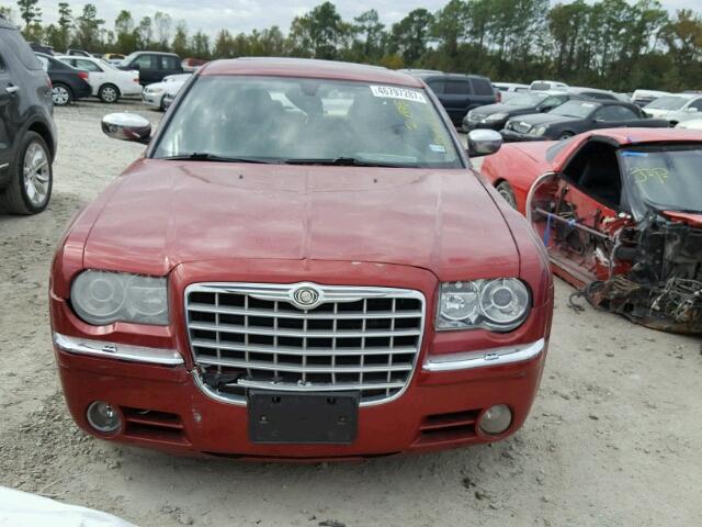 2C3KA63H07H606595 - 2007 CHRYSLER 300C MAROON photo 9