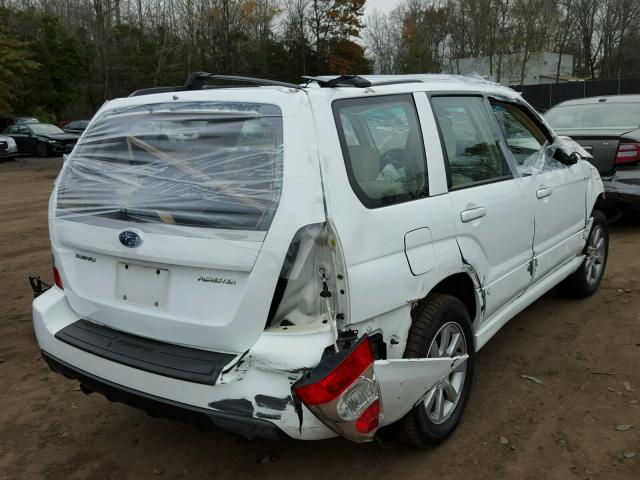 JF1SG65648H700238 - 2008 SUBARU FORESTER 2 WHITE photo 4