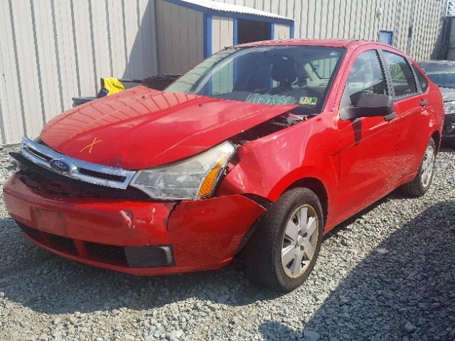 1FAHP34N88W210852 - 2008 FORD FOCUS S/SE RED photo 2