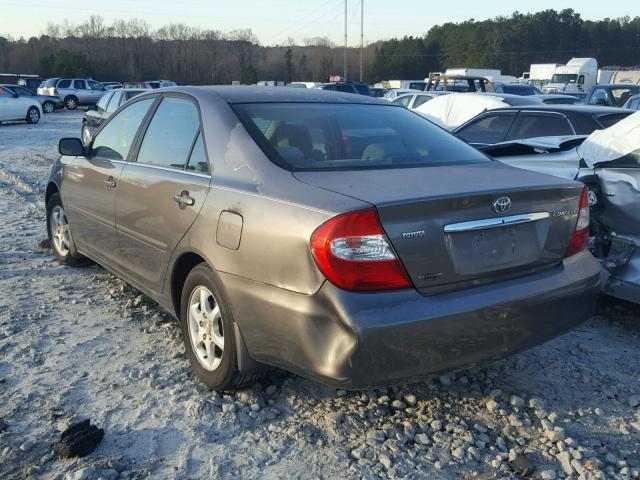 4T1BE32KX2U541106 - 2002 TOYOTA CAMRY LE 灰色 照片 3