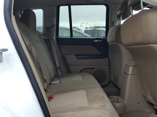 1C4NJCBA3CD504114 - 2012 JEEP COMPASS SP 白色 照片 6