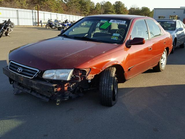 4T1BG22K2YU983245 - 2000 TOYOTA CAMRY CE RED photo 2